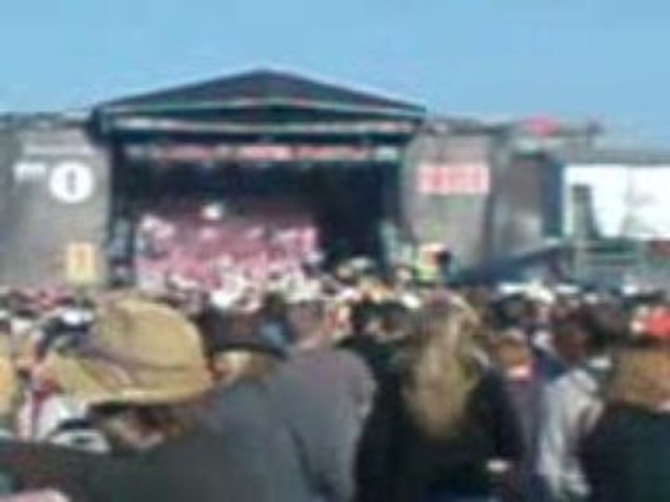 Katy Perry Dont Stop me Now T in the Park