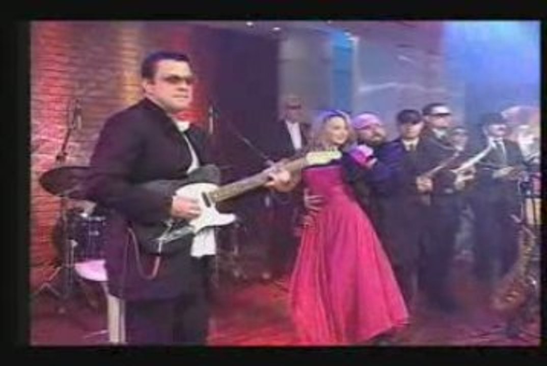 Yakov Yavno "Cigarettes"