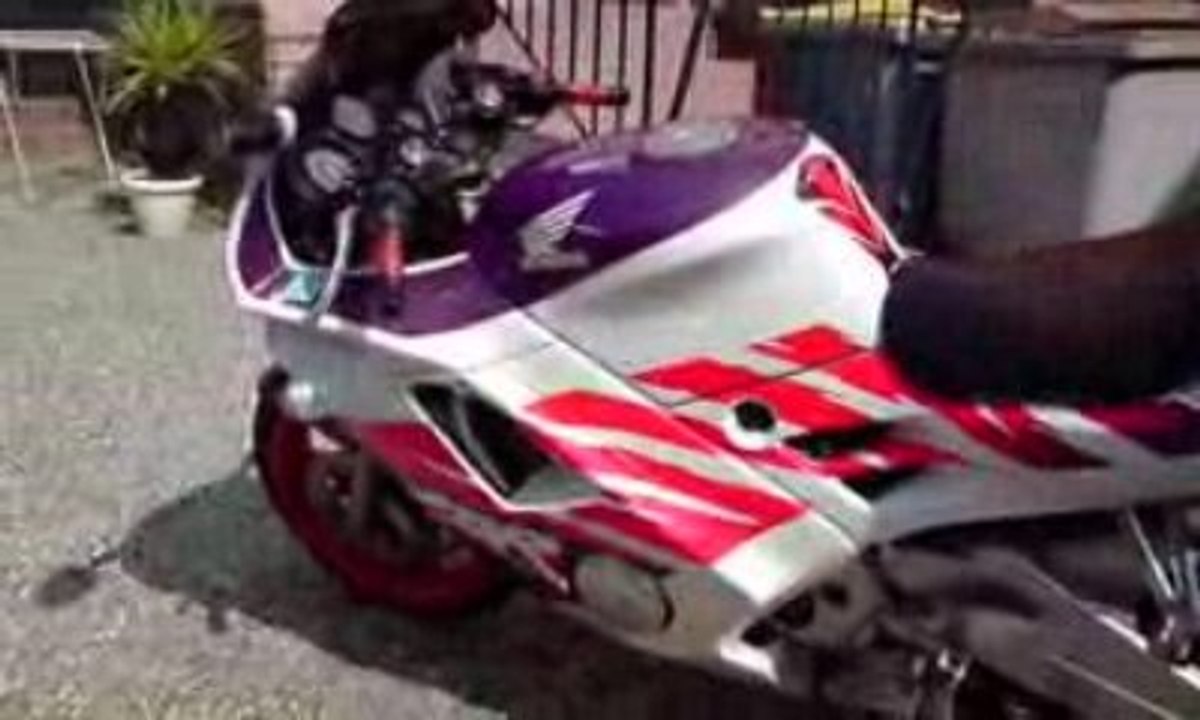 son de ma cbr pc 25 1993 avec sont pot mig