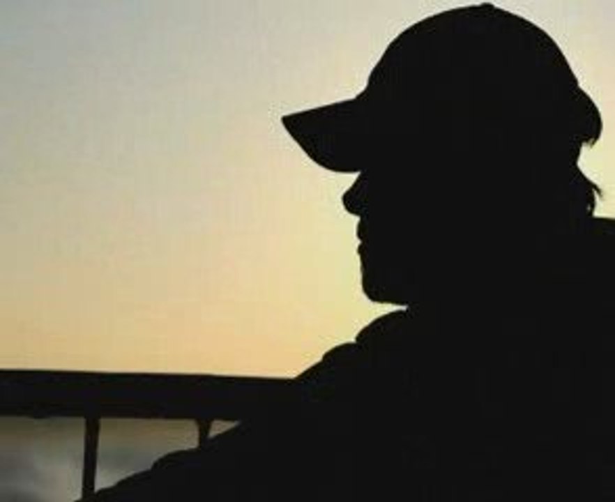 Yorgun - Gökhan Türkmen Şiir Kahraman Tazeoglu