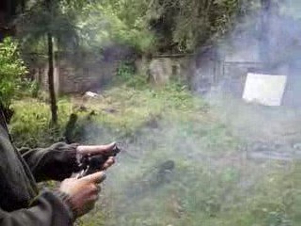 Tir au pistolet a poudre noire (Remington cal 36)