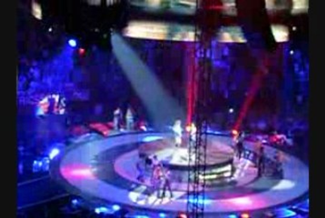 The Circus Tour - Britney Spears - Live - Womanizer