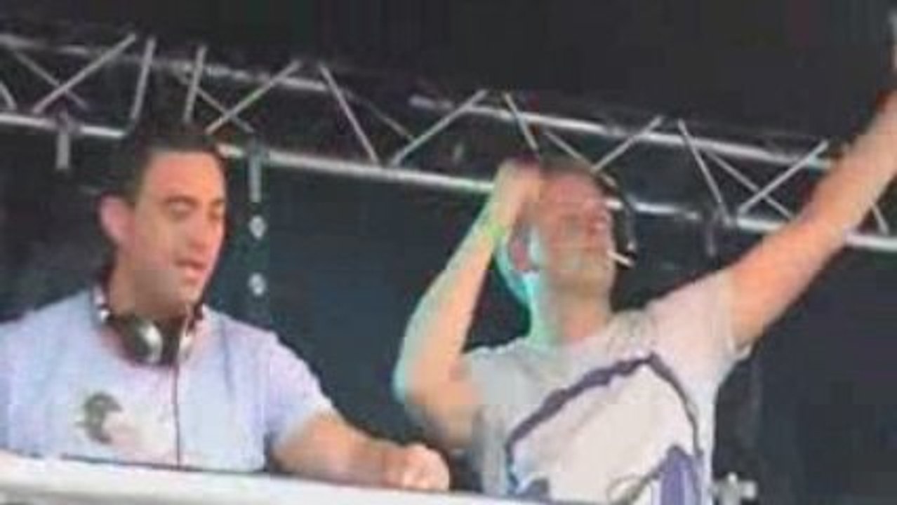 Trilok  &  Chiren  - boom boom pow remix hardstyle