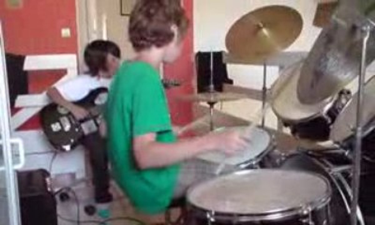 californication par martin(guitare) et antoine(batterie)