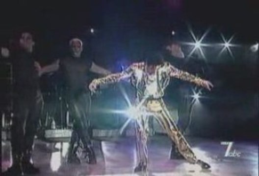Michael jackson - Wanna Be Startin' Somethin' (live)