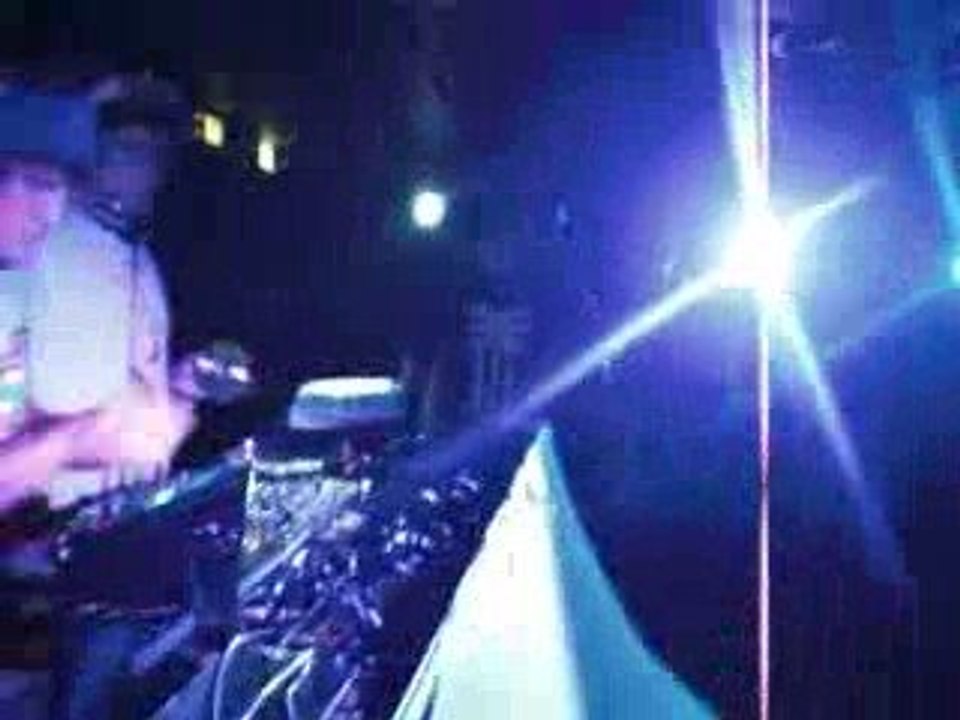 /Users/marjoriebuisson/Desktop/CIMG2490