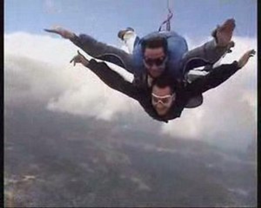 saut tandem en parachute - Julien (cahors 09/07/09)