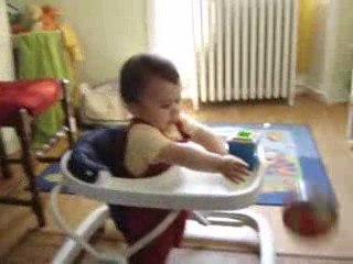 kylian joue au ballon