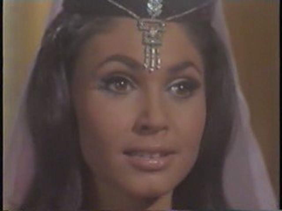 Donna Loren + Davy Jones-The Monkees "Love Your Eyes" (1967)