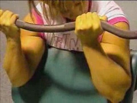 Cindy Doing Preacher Curls