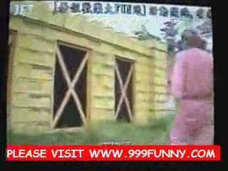 very Funny Japanese Game Show Clip- Door Runner