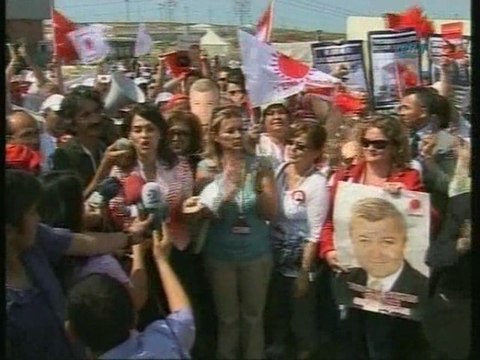Silivri Cezaevi Önünde Ergenekon Savcılarına Tepki