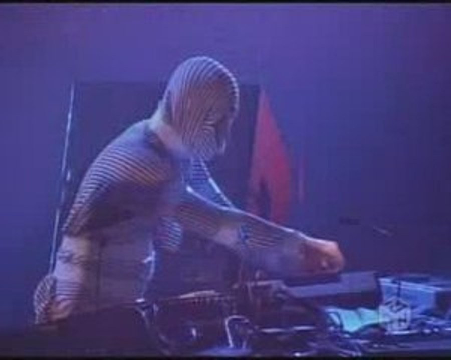 ZOMBIE NATION (live) - WIRE04 Day1 MainFloor 2004-07-17!!