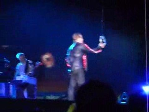 U2 - With or Without You (2) - Concert Nice 2009 Tour 360°