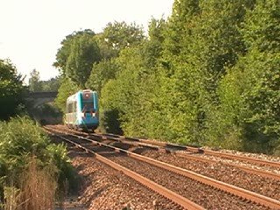 Un X 72500 ''Pays de la Loire'' sous une belle fin de soirée