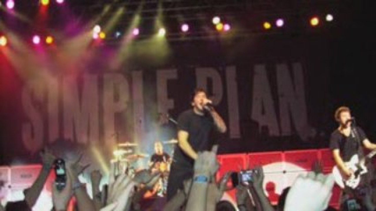 Simple Plan @ Aéronef LILLE - I'm Just A Kid -Photos-