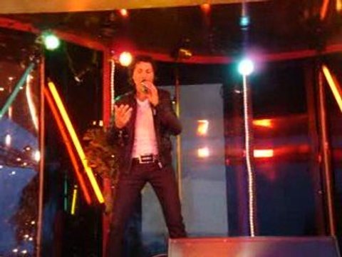 JEAN - LUC LAHAYE EN CONCERT A MONCHECOURT