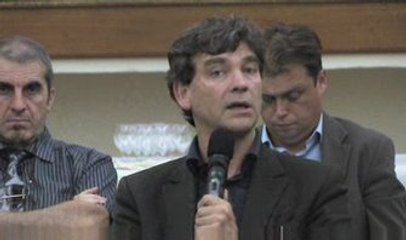Réunion publique Givry - Arnaud MONTEBOURG