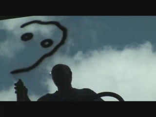 Montage de l'exposition "Né dans la rue – Graffiti"