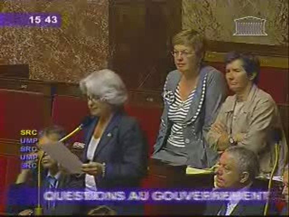 Gisèle Biémouret: question à Laurent Wauquiez.