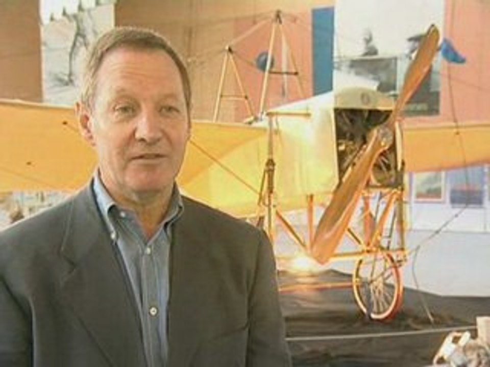 Expo: Blériot traverse la manche