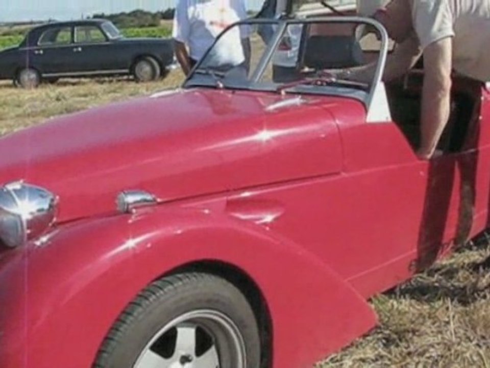 rassemblement 2CV Caves