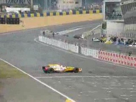 WSR 2009 Le Mans Show Renault F1 team