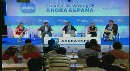 Curso de Verano del PP Mesa Redonda Bienestar