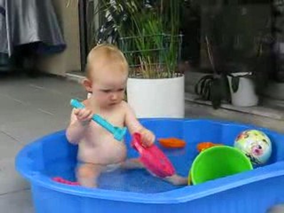 20_alexis dans sa piscine (4)