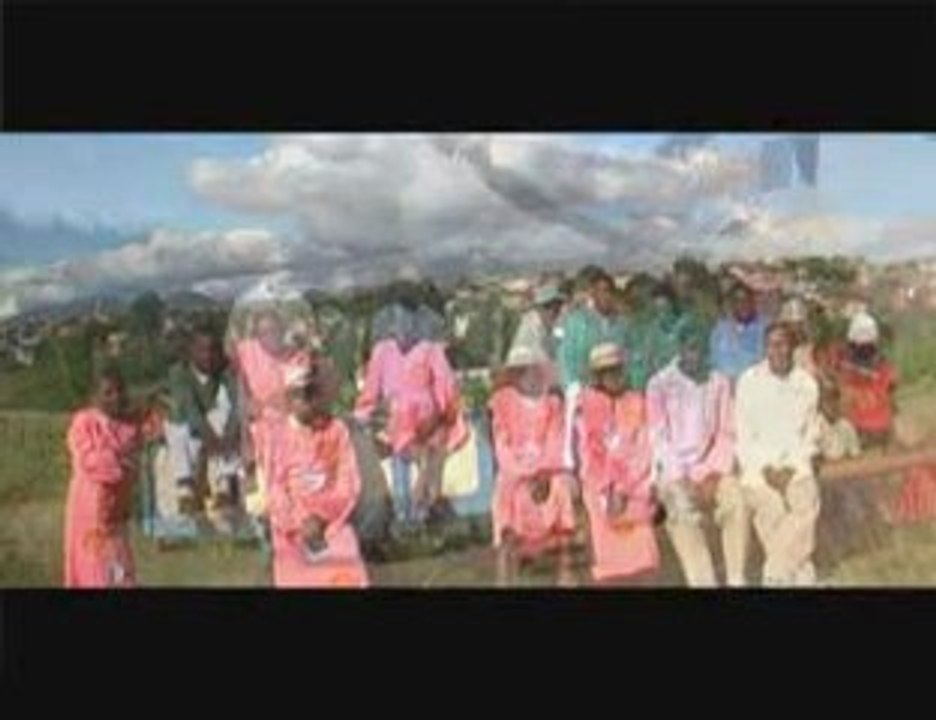 Saotra sy Dera ( Vol 8) - Jesosy mikaroka mpiasa vaovao