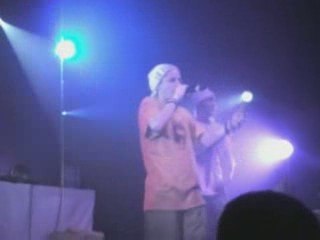 LIVE ECHOS KENY ARKANA