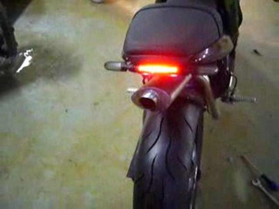 Pot speed triple sous la selle