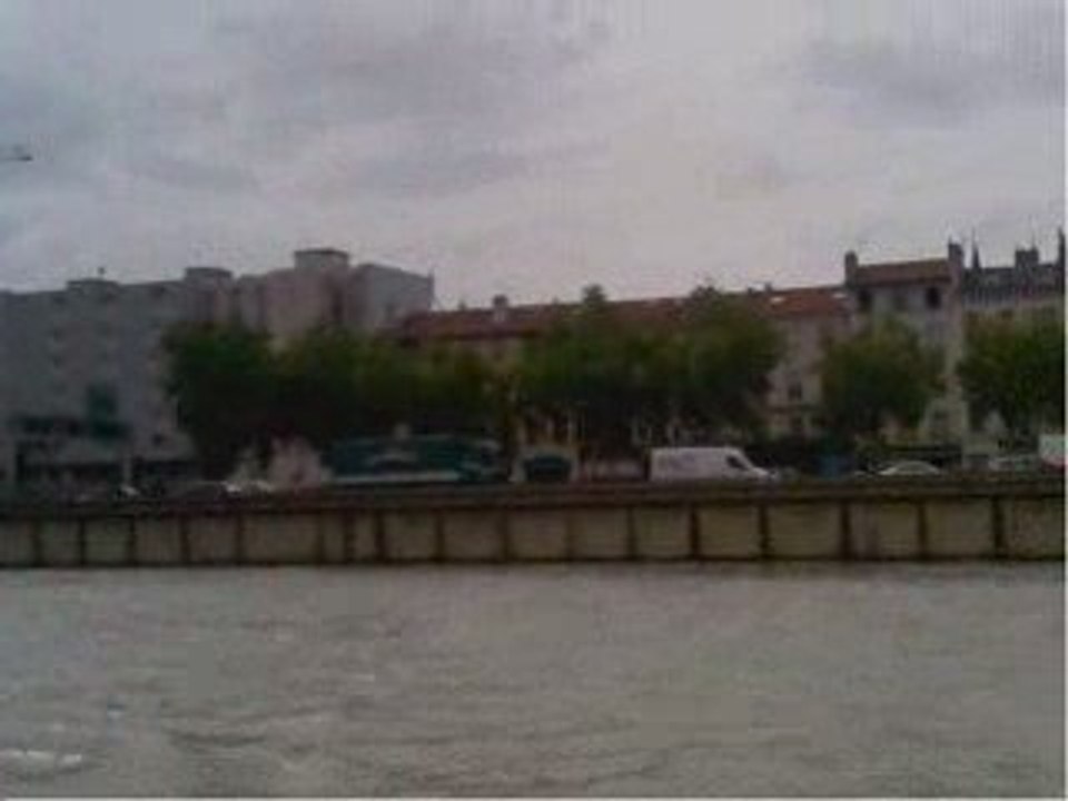le transport fluvial plus rapide que la route-iPhone