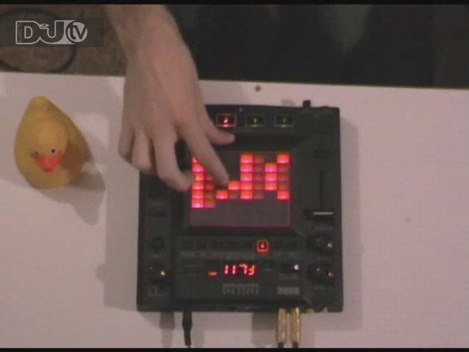 Beardyman vs Korg Kaoss Pad KP3