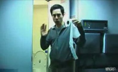 Toilets paper on the fly board