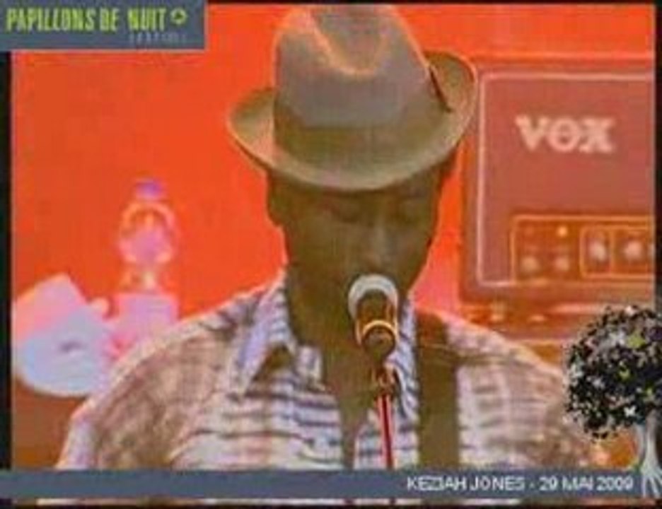 Keziah Jones live @ Papillons de Nuit festival