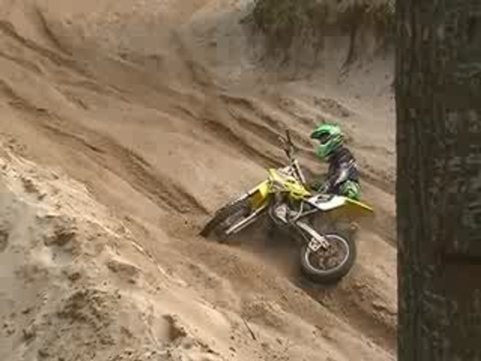 MOV02C
