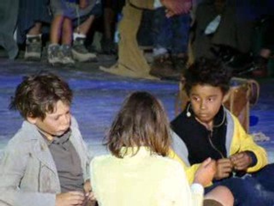 DES VOILES ET DES AILES