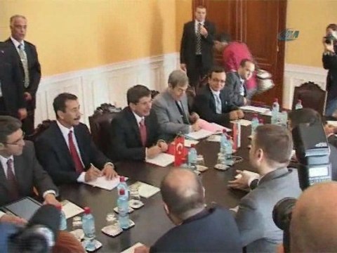 Dışişleri Bakanı Ahmet Davutoğlu'nun Sırbistan Temasları