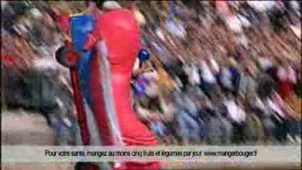 Pub Red Bull Flugtag/ "ça plane pour moi"