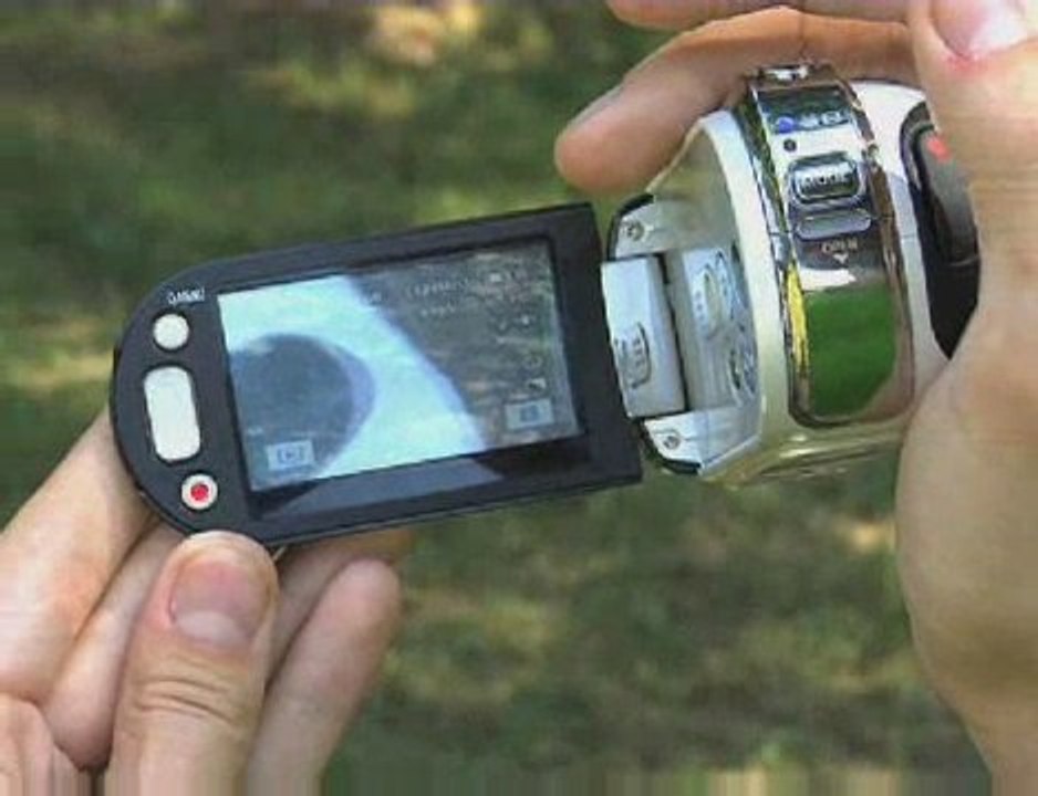 Обзор Samsung HMX H100