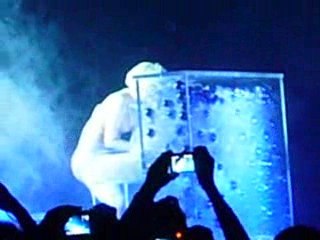 Lady Gaga @ Zürich Maag EventHall - Poker Face Acoustic (1)