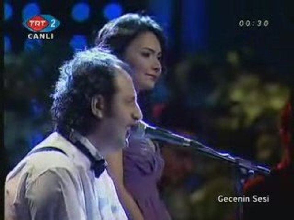 İbrahim Sadri şiiri 17 Yaşımsın Y.Arzen D.Gürenç düet