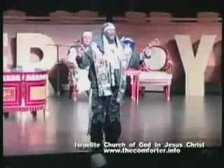 THE DISCOMFORTER IS A FLAMING HOMO!