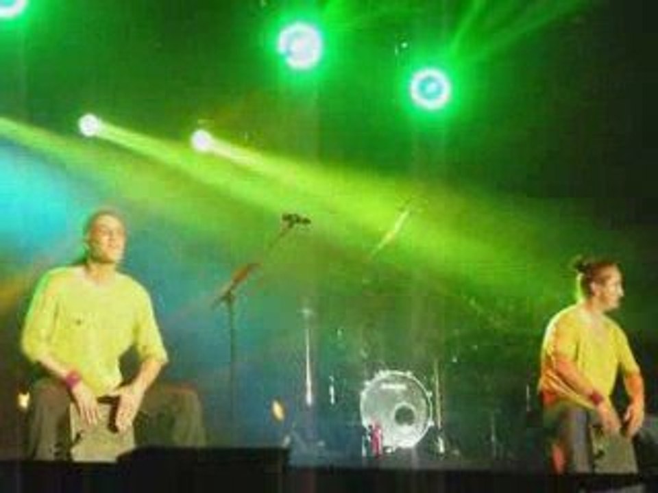 03 - Tryo - Solo percussions Francofolies 2009