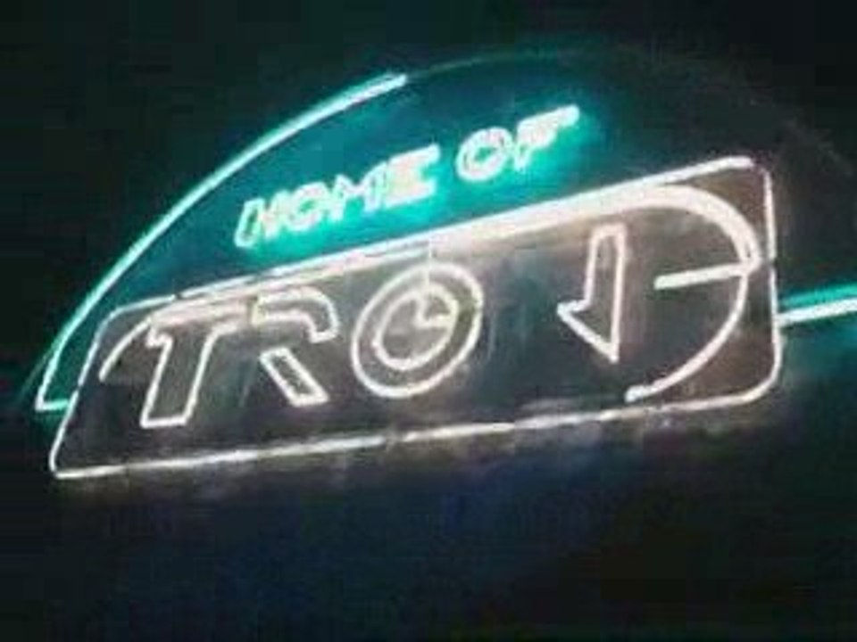 Tron Legacy theme by Daftworld