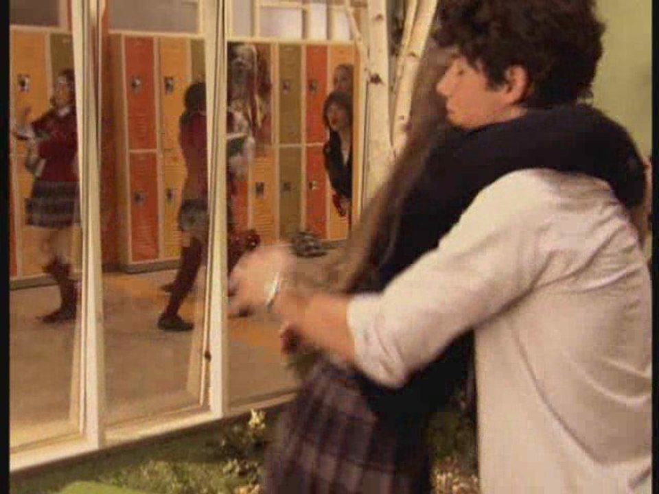 JONAS - Ta nouvelle série avec Nick Jonas !