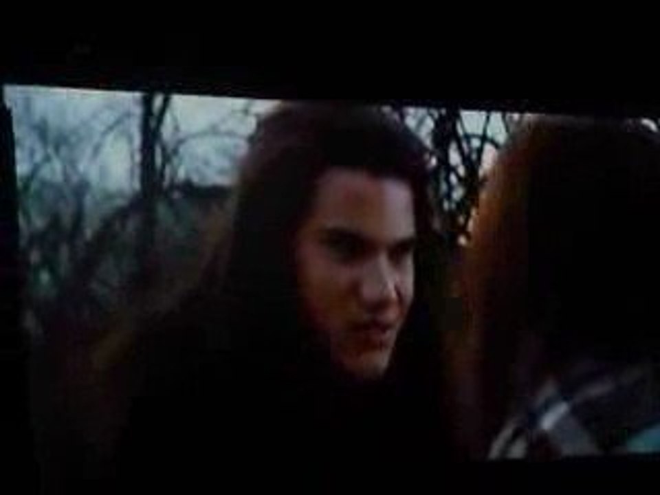 Twilight NM clip#1 bella&jacob