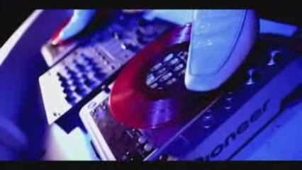 Infected Mushroom feat.Jonathan Davis- Smashing the Opponent