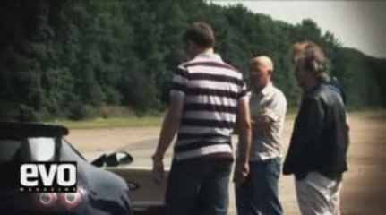 Bugatti Veyron vs Nissan GT-R